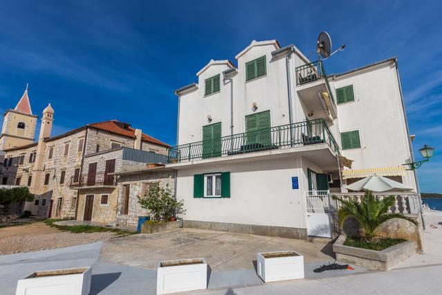 Apartment Masa Pirovac Εξωτερικό φωτογραφία