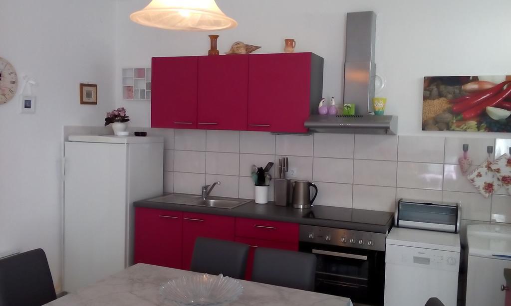Apartment Masa Pirovac Εξωτερικό φωτογραφία