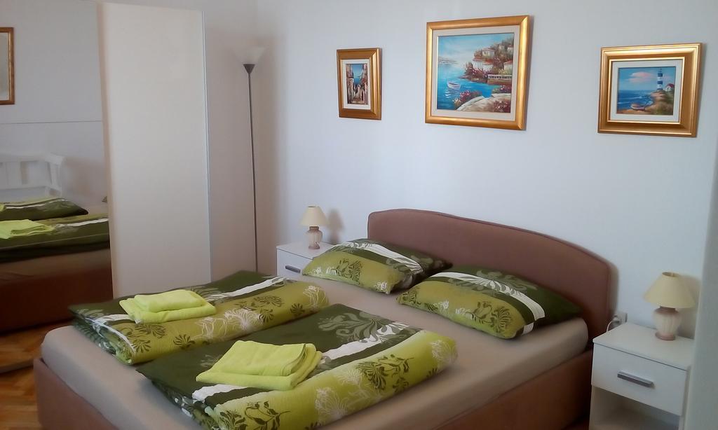 Apartment Masa Pirovac Εξωτερικό φωτογραφία